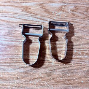 Star Zena Swiss Metal Vegetable Peeler Eye Remover Switzerland Lot of 2